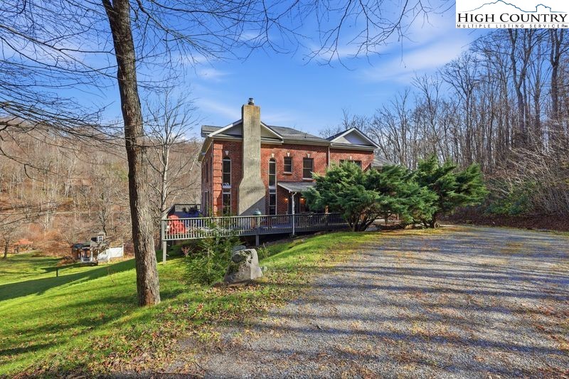 205 Timber Lakes Drive