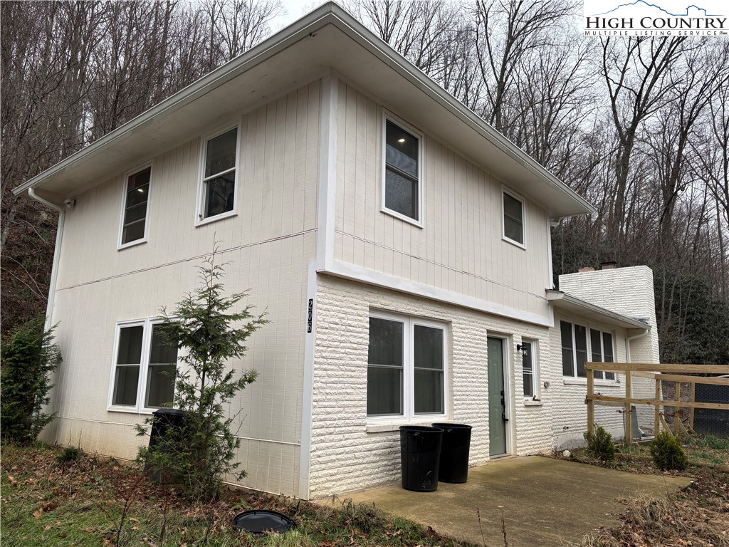 206 Bryant Combs Road