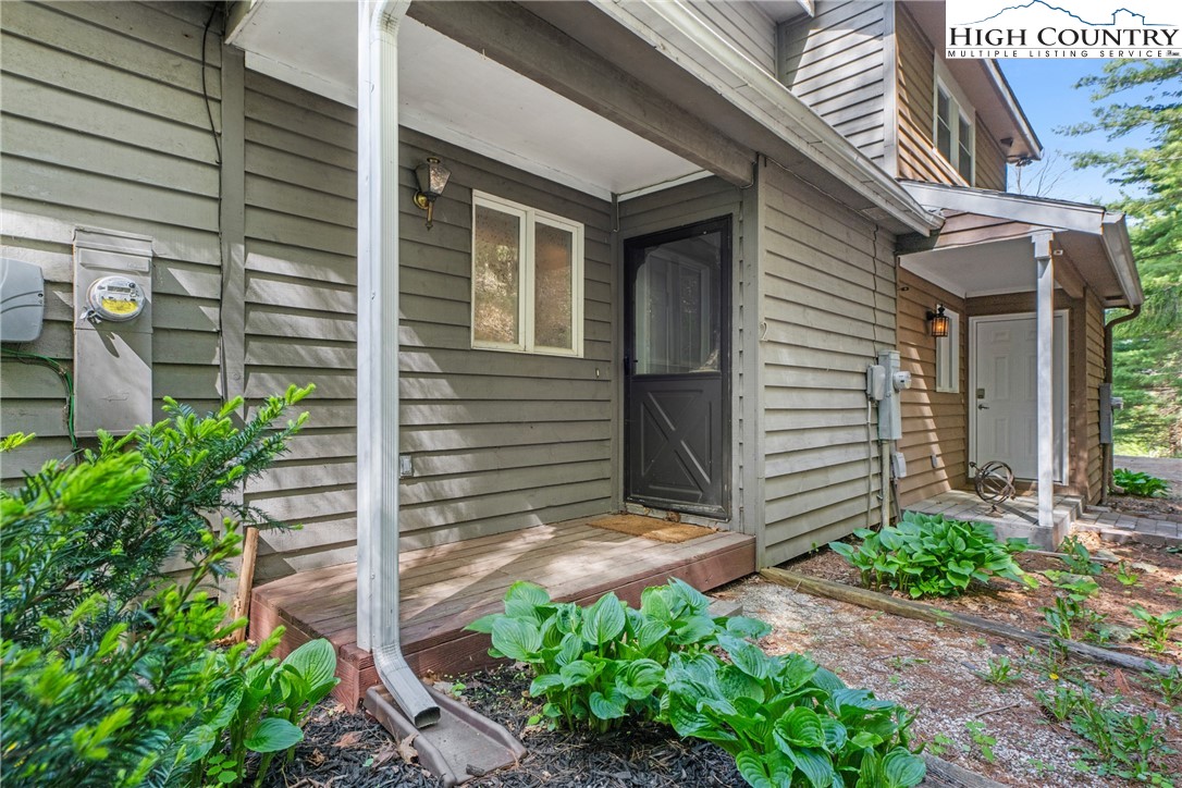 210 Sugar Creek Drive 5B (aka Unit 2)
