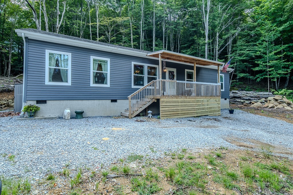 211 & 213 Wild Daisy Lane