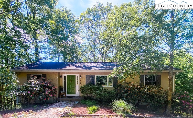 212 White Pines Road