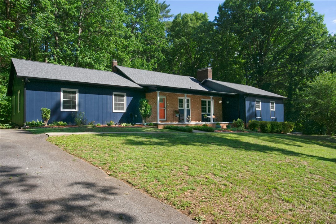 216 Eastwood Park Drive