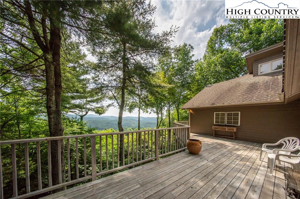 MLS 223142 219 Forest Park Drive, Blowing Rock, NC 28605