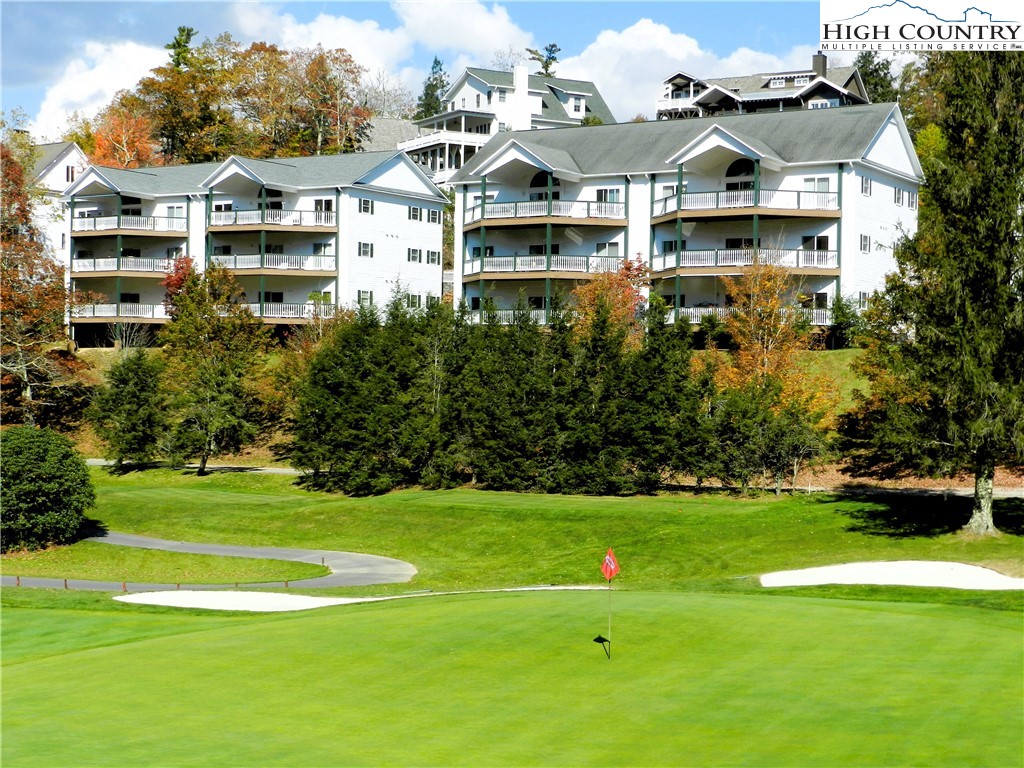 220 Village Drive 301