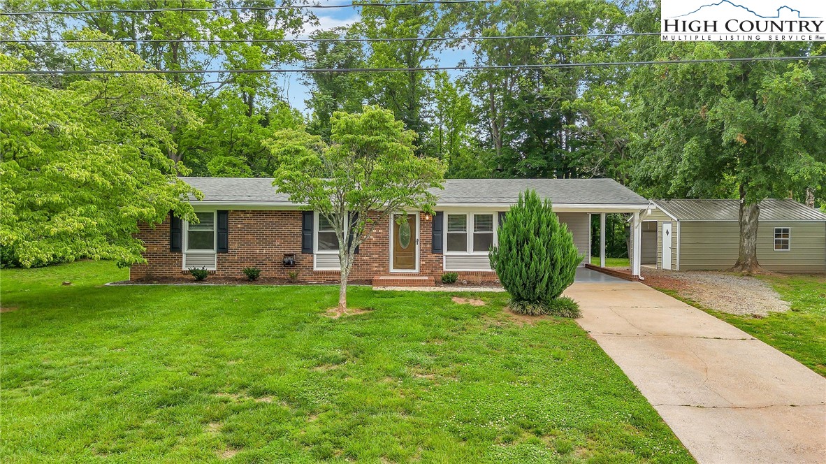 225 E Greencrest Drive