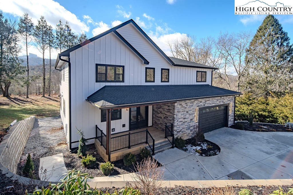 232 Hanging Rock Estates Road