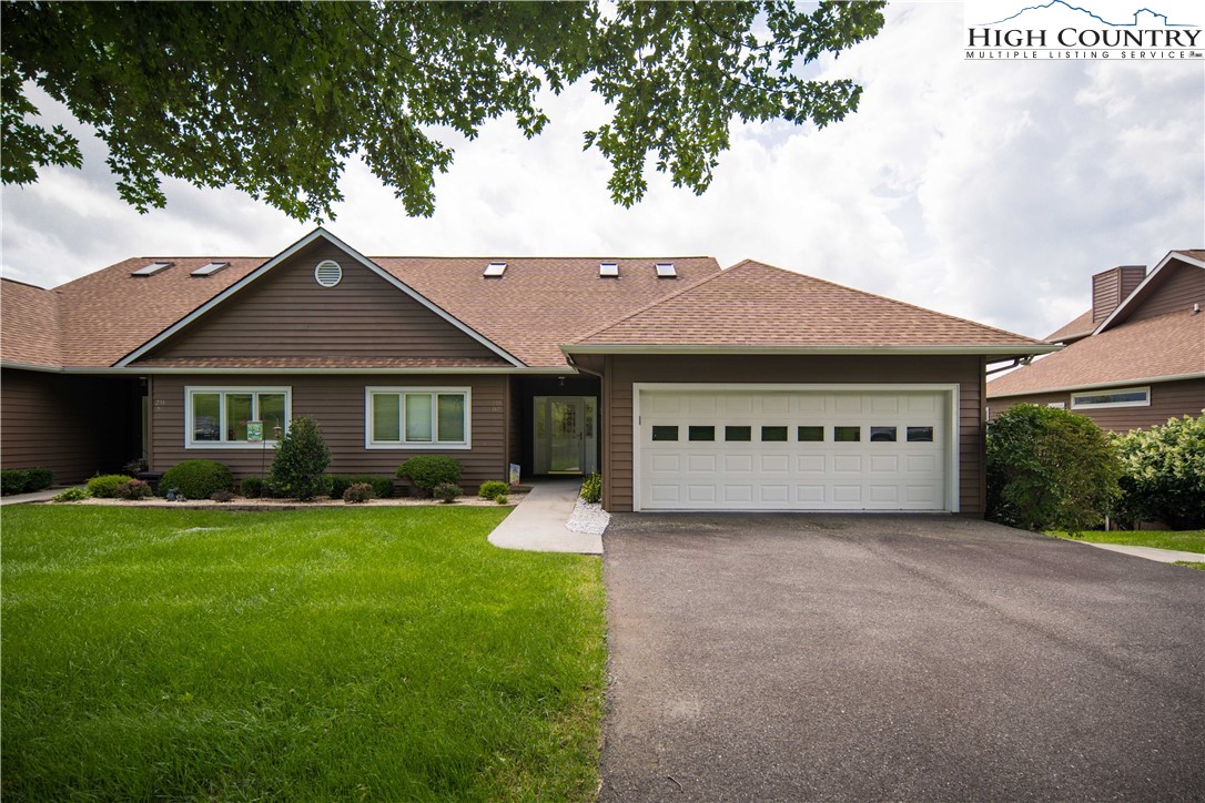 233 LakeView Place D-2