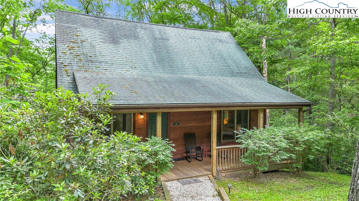 247 Peggy Avenue