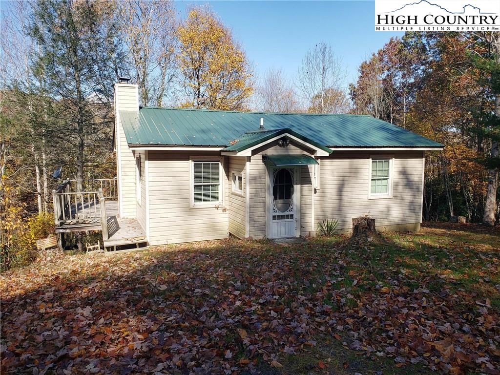 MLS 226762 2557 Falls Road, Elk Creek, VA 24326