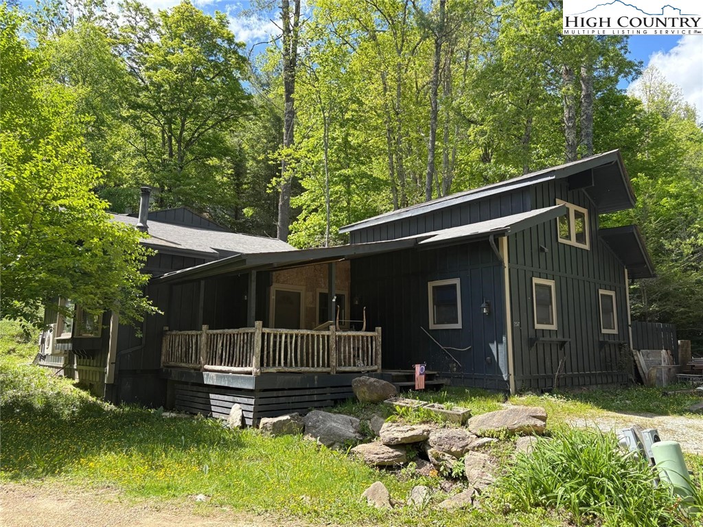 257 River Road