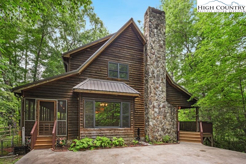 261 West Ridge Drive