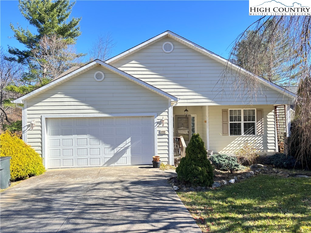 273 W Evergreen Street