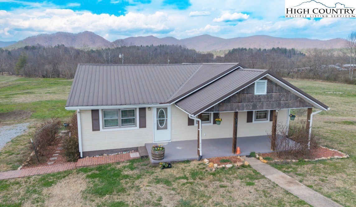 2742 Hwy 268 Highway