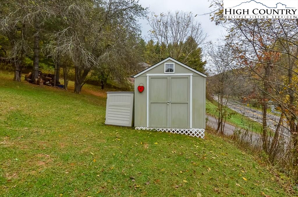 MLS 218673 2939 Boggs Road, West Jefferson, NC 28694