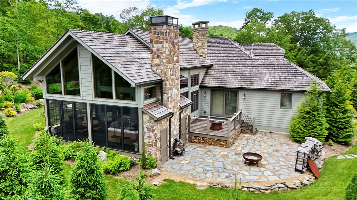 30 Crestview Lane