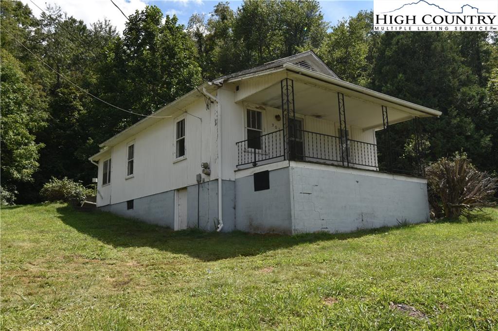 301 Burkett Avenue