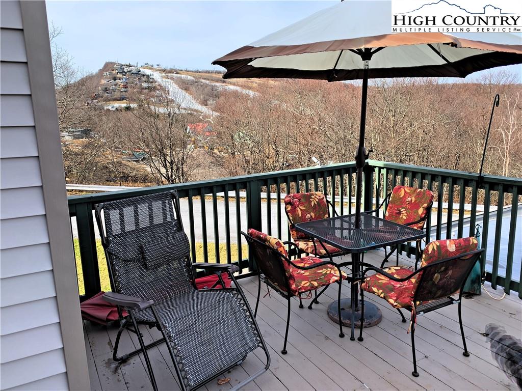 MLS 227469 301 Pinnacle Inn Road 3223, Beech Mountain, NC 28604