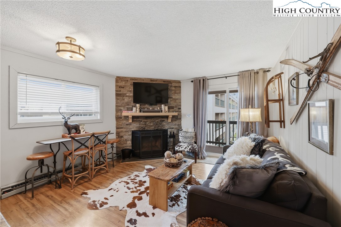 301 Pinnacle Inn Road 3301