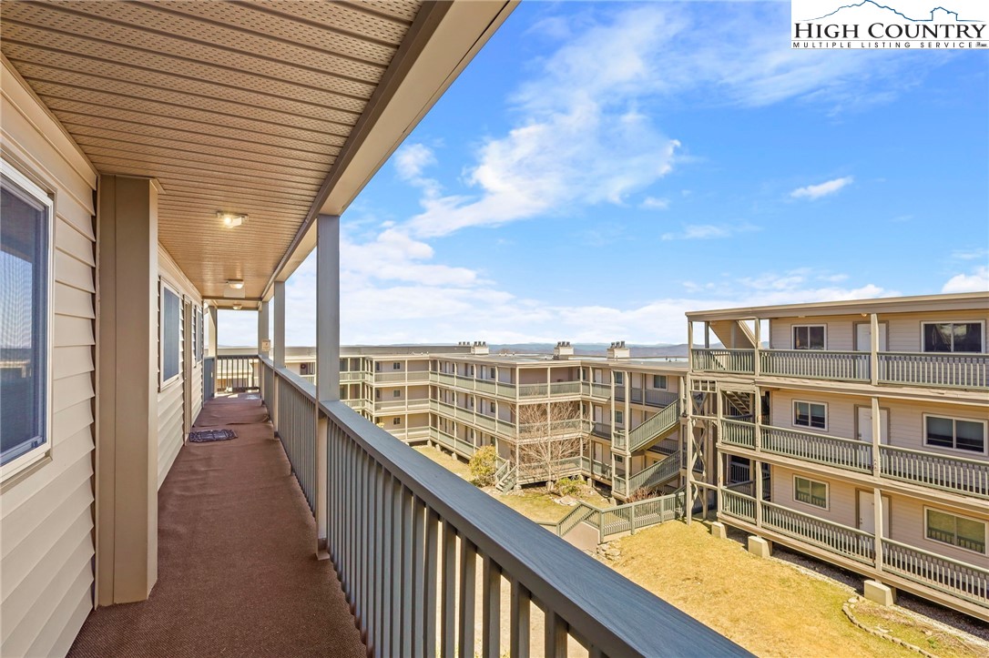 301 Pinnacle Inn Road 3305