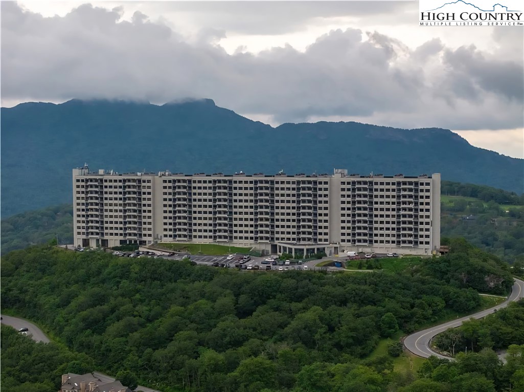 303 Sugar Top Drive 2011