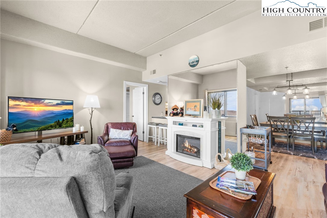 303 Sugar Top Drive 2711