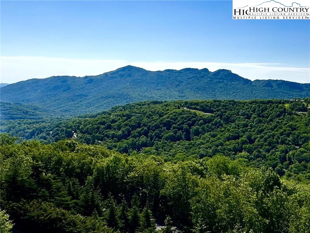 303 Sugar Top Drive 7-2712