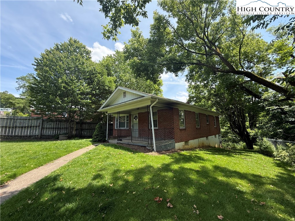 3137 N Hwy 421