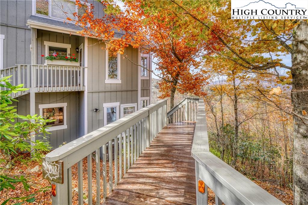 MLS 226424 315 Skyleaf Drive D18, Sugar Mountain, NC 28604