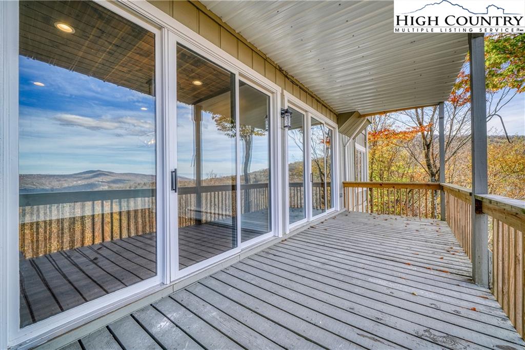MLS 226424 315 Skyleaf Drive D18, Sugar Mountain, NC 28604