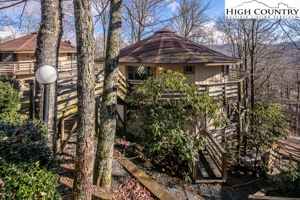 MLS 227244 315 Timber Ridge Road D12, Sugar Mountain, NC 28604