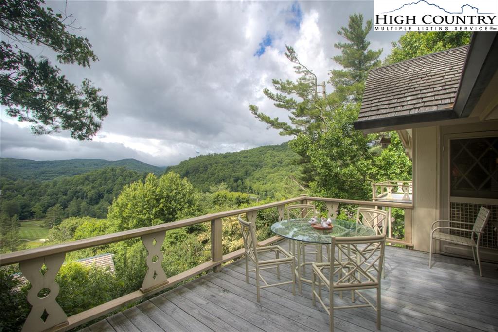 MLS 215660 319 Balsam, Boone, NC 28607