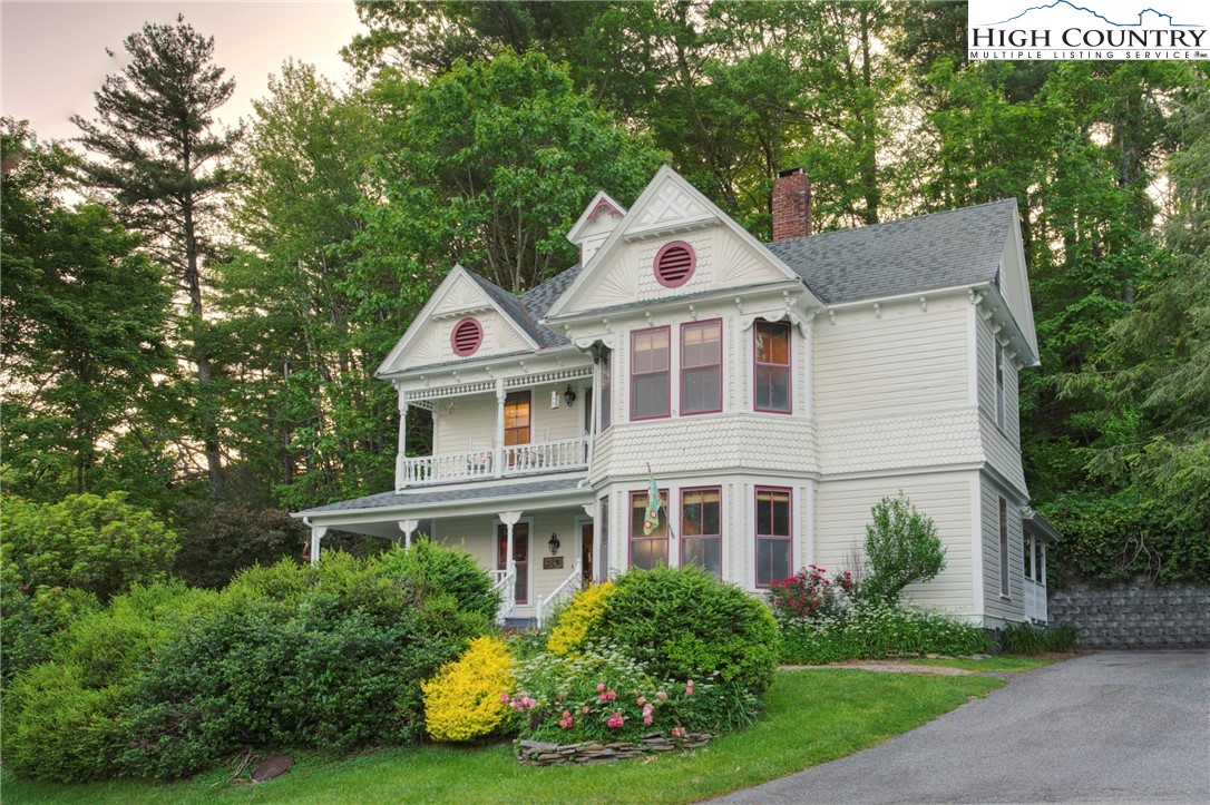 326 Green Street