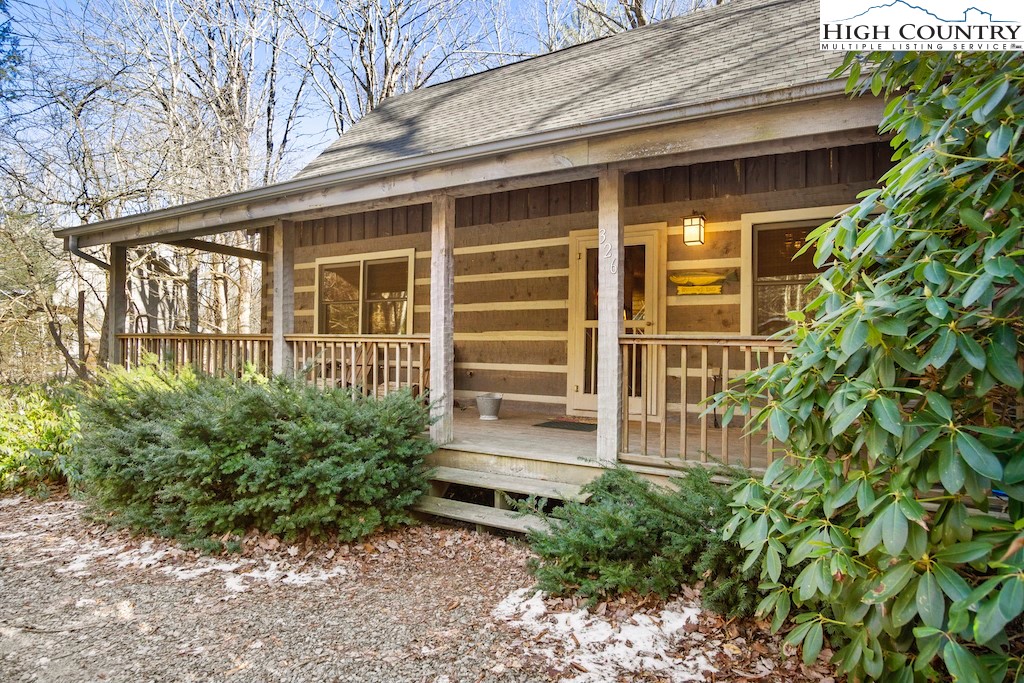 326 Hawks Lake Drive