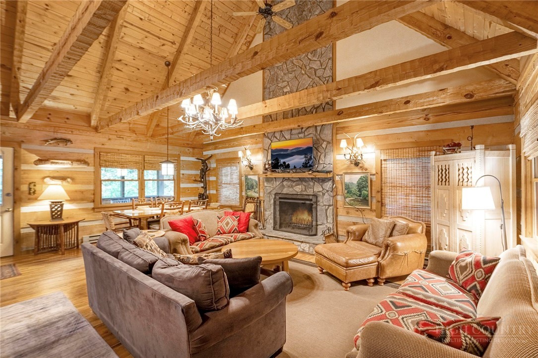 326 Hawks Lake Drive