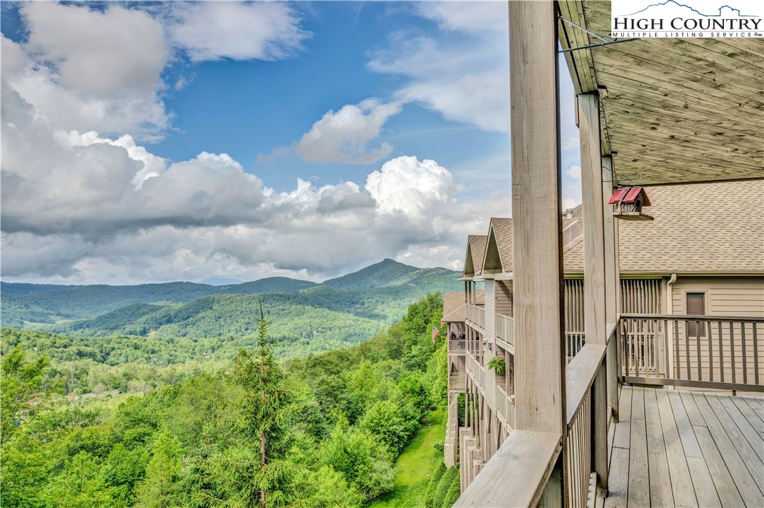 335 Pleasant View Drive 4D