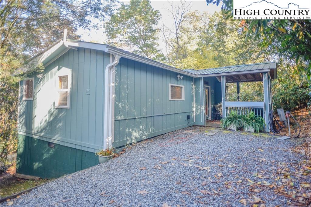 MLS 226396 339 Oak Hills Road, Newland, NC 28657