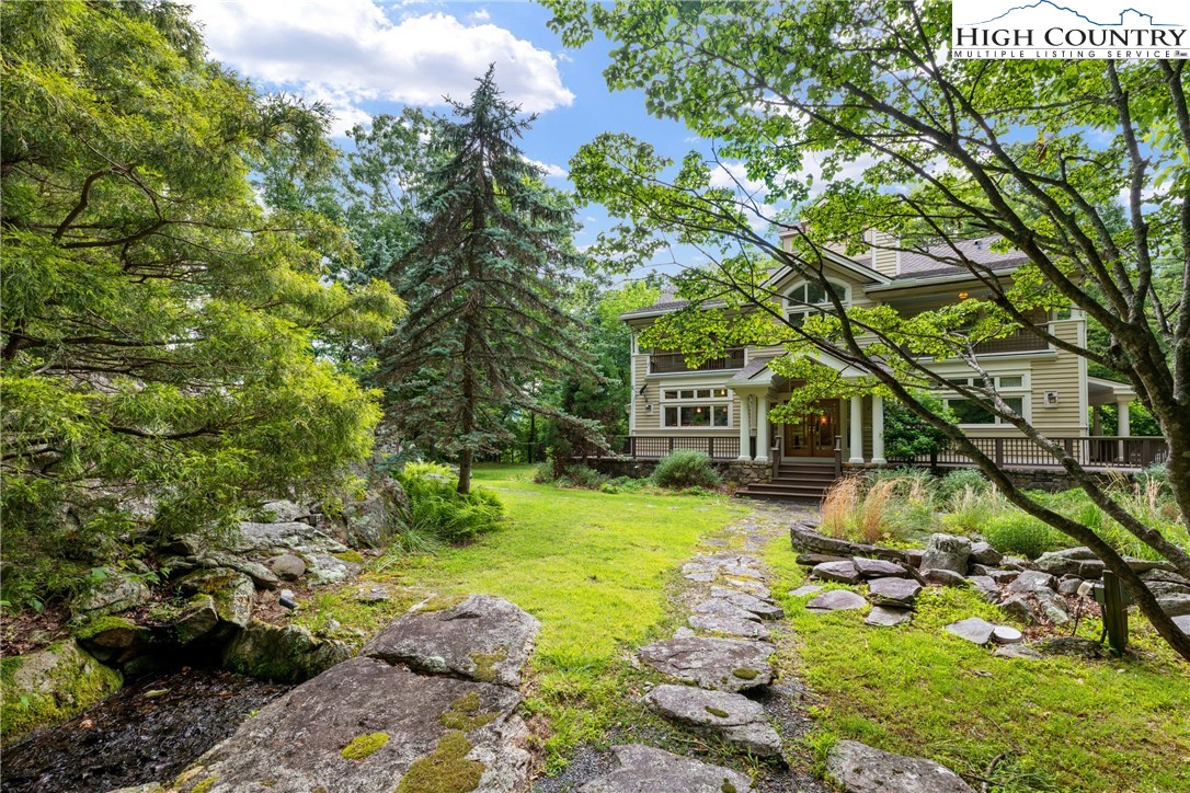 340 Pine Ridge