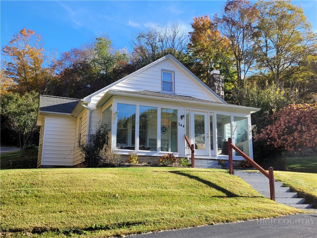 344 & 348 Tumbling Brook Drive
