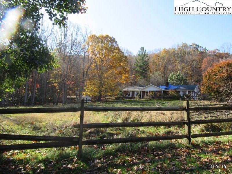 MLS 214092 363 W Woodland Trails Road, Lansing, NC 28643