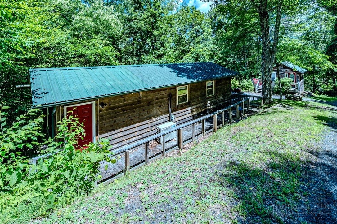 37 Shadow Stream Lane