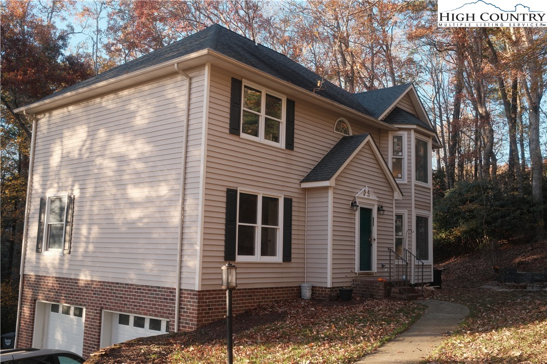 371 Cool Woods Drive