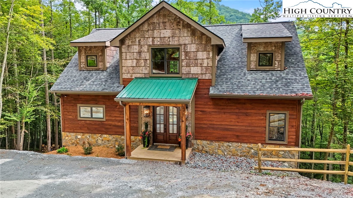 371 Hews Circle