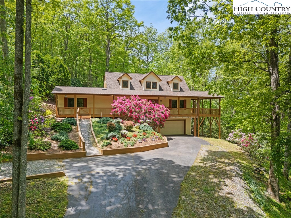 376 Deerfield Forest Parkway