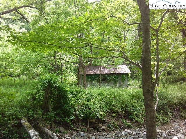 3771 Hwy 421 N Highway
