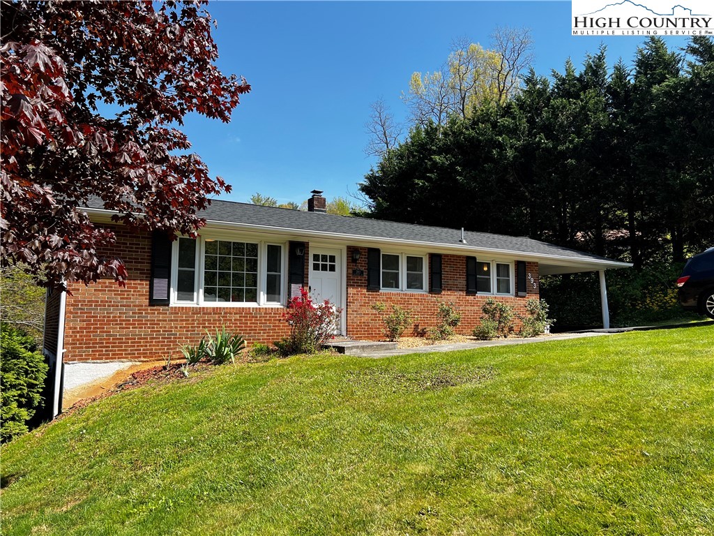 393 Grandview Drive