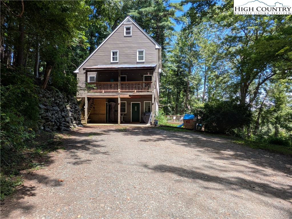 399 Ravens Ridge Circle
