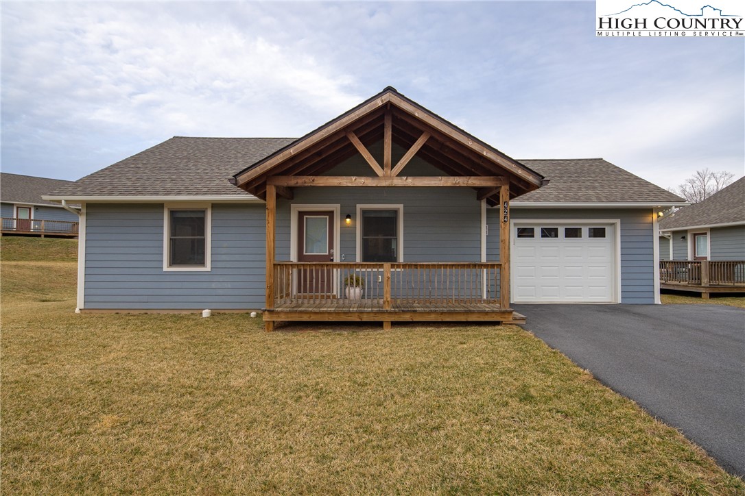 424 Townhomes Place .