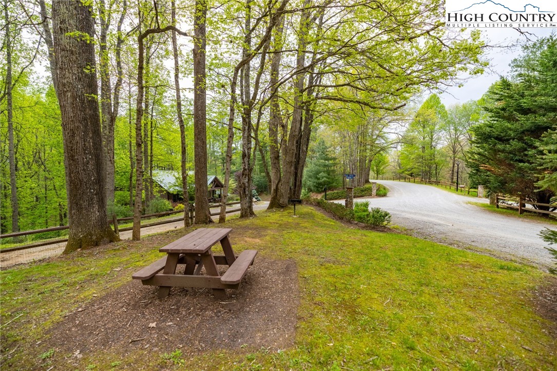 438 Rocky Creek Road