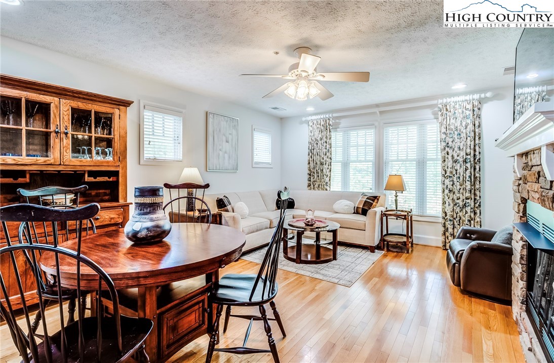 460 Peaceful Haven Drive 921