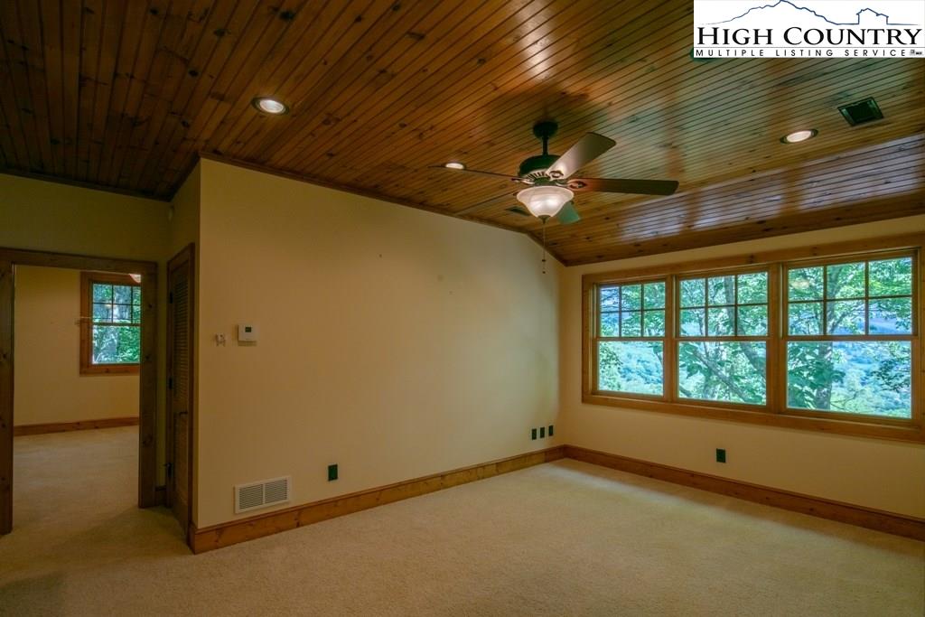 MLS 223170 465 Farm Loop Road, Banner Elk, NC 28604